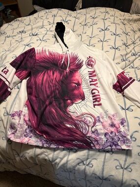 Kids' White Hoodie with Magenta Lion Graphic